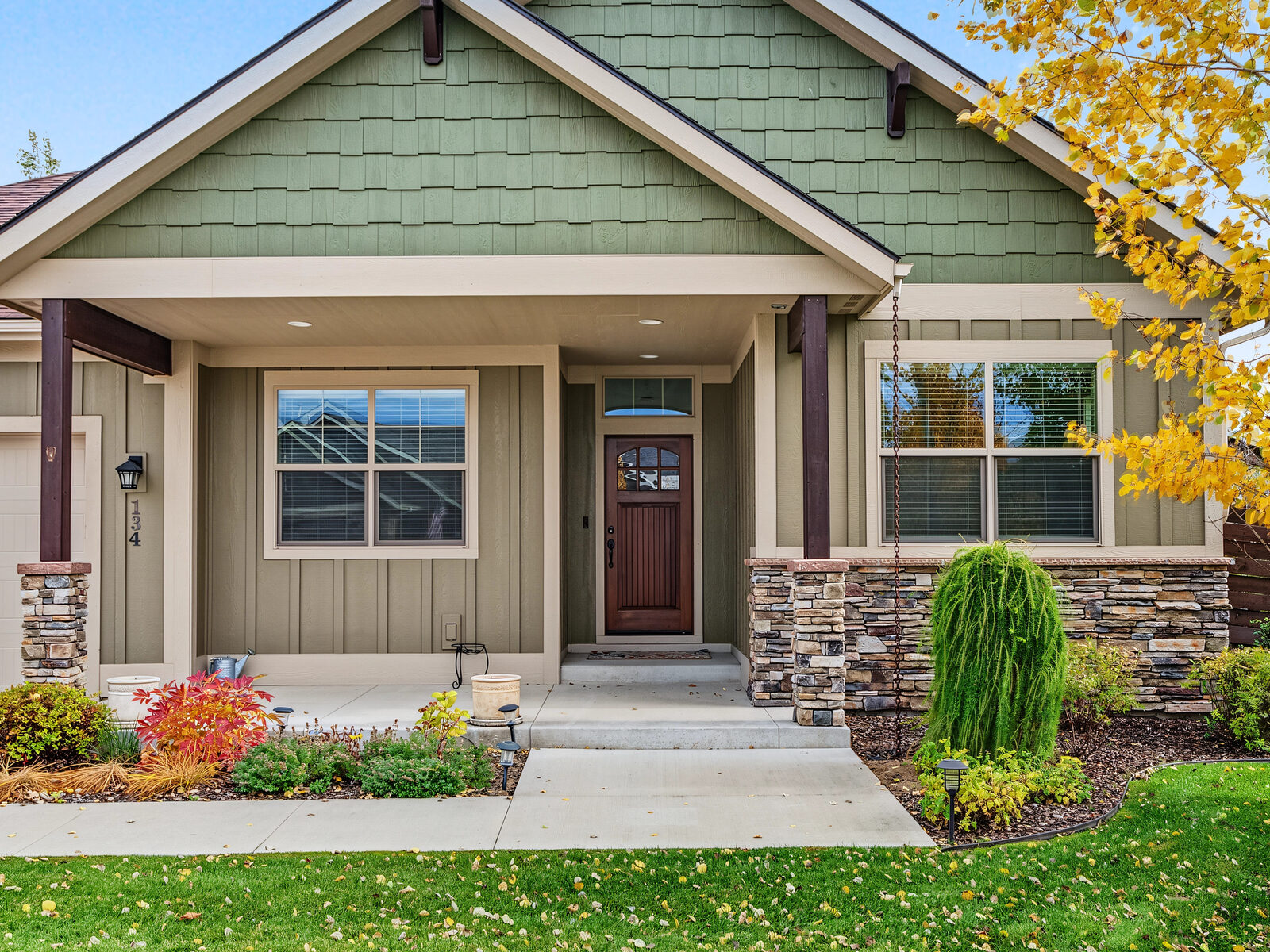 Front of 134 E Swift Creek Way in Silverbrook Estates, Kalispell, Montana